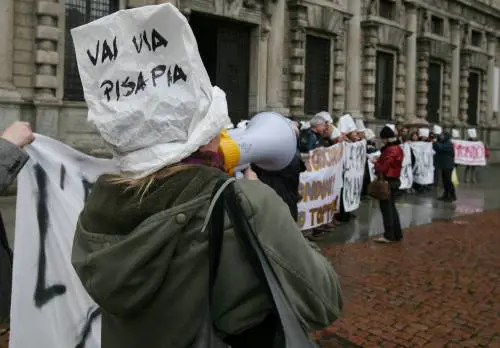 Scuola San Giusto, la protesta dei genitori