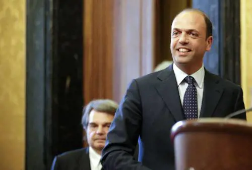 Rimpasto tra ai vertici azzurri per dare una mano ad Alfano