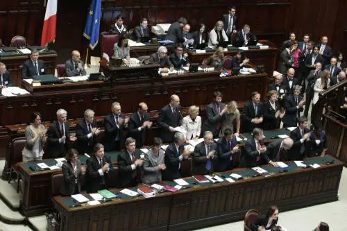 Palazzo Chigi pungola i ministri: "Pubblicate i vostri redditi"