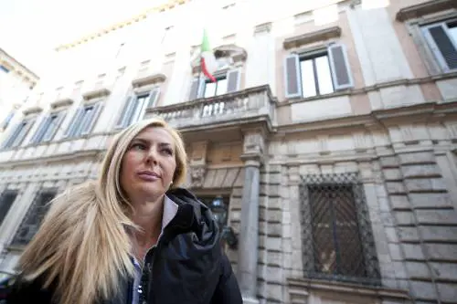 Le associazioni gay contro la nomina della Biancofiore alle Pari opportunità