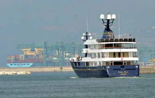 Il Force Blue, lo yacht sequestrato mentre era in uso a Briatore