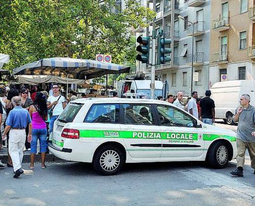 Lunedì la protesta contro gli abusivi nei mercatiAmbulanti, sit-in davanti al Comune