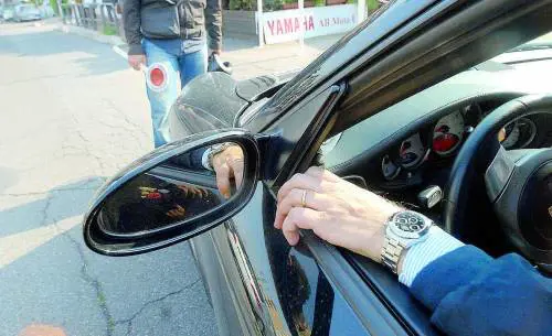 «Ho inseguito a 100 all'ora chi mi ha strappato il Rolex»