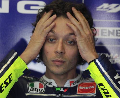 A spallate ecco il nuovo Rossi. Marquez, un sorpasso alla Vale