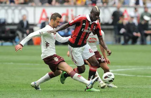 Supermario fa gol: Abbiati fa i miracoli e il Milan fa festa