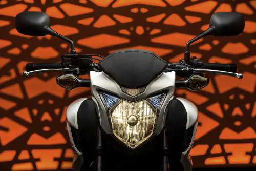 Prova Honda CB500, bicilindrica da 30 con un litro