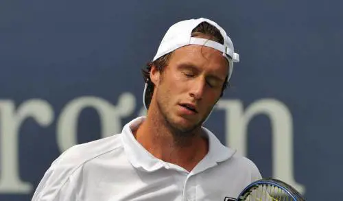 Niente sesso tra colleghi Con la bella Sharapova il divieto è nel contratto