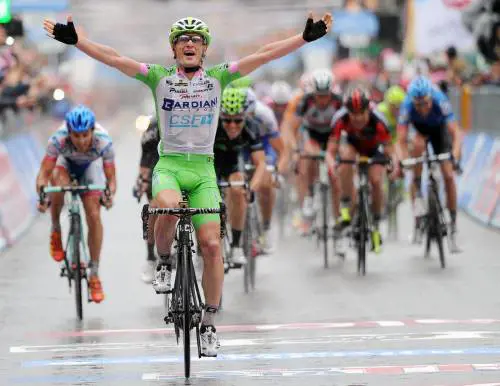 C'è tanta Italy nel Giro che parla solo british