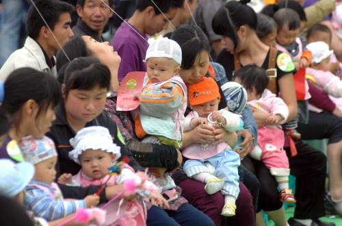 Donne e bimbi cinesi rapiti. Una vergogna che viene da Oriente