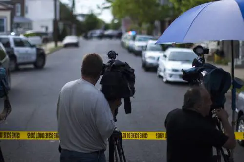 Media a Trenton, davanti alla casa del sequestro