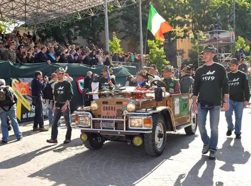 Alpini, festa per la vittoria: battuto anche il terremoto