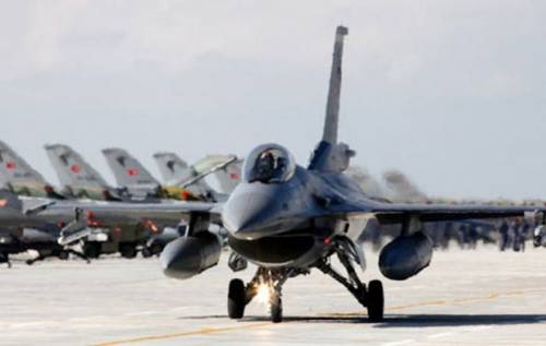 L'Iraq mette alla prova gli F-16 forniti dagli Usa