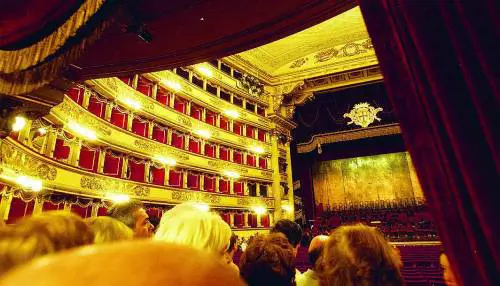 Scala, scoppia la rivolta degli abbonati