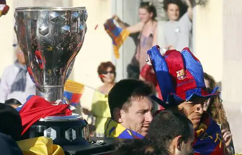 E i grandi club di calcio fanno festa