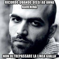 Saviano ricorda, il meme social che prende in giro lo scrittore