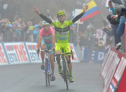 Santambrogio taglia il traguardo davanti a Nibali