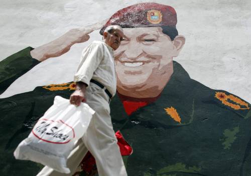 Marzo, il nuovo Pontefice e la morte di Hugo Chavez