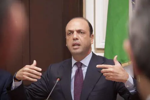 L'ultimatum di Alfano a Letta: "Realizzare programma o non si va avanti"