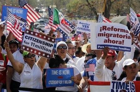 Usa, riforma immigrazione: primo sì alla maxi sanatoria