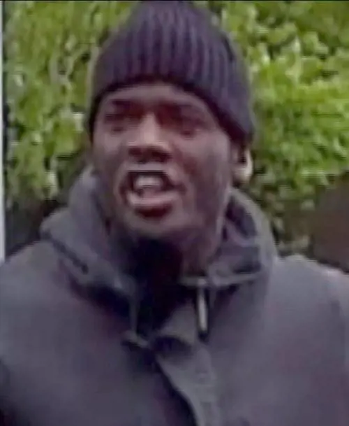 Giovani, perbene e studiosi Le storie parallele del soldato e del terrorista