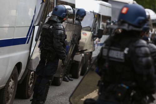 La nostra civiltà suicida Si piega per difendere chi vuole distruggerci