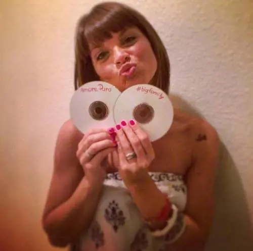 Alessandra Amoroso confessa: "Se non avessi fatto Amici, mi sarei fatta suora"