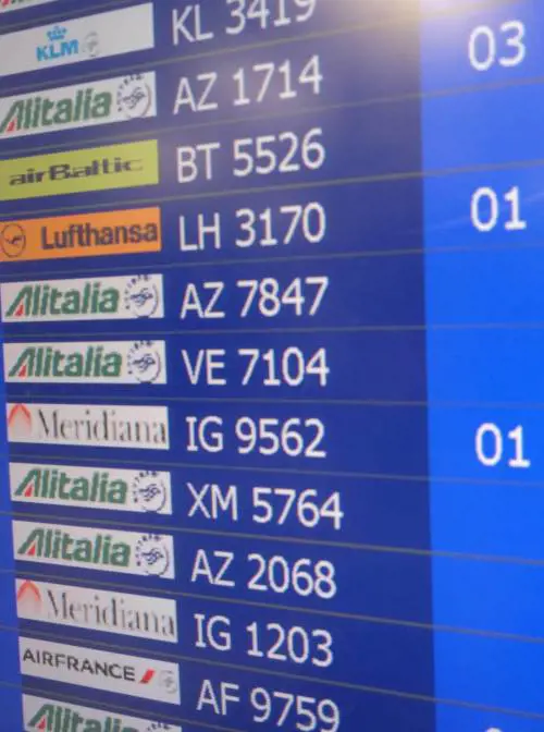 Aeroporti bloccati dallo sciopero Sea, cancellati 160 voli