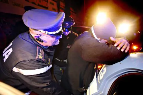 Stupri, furti e mazzette: in manette 4 poliziotti della questura di Roma