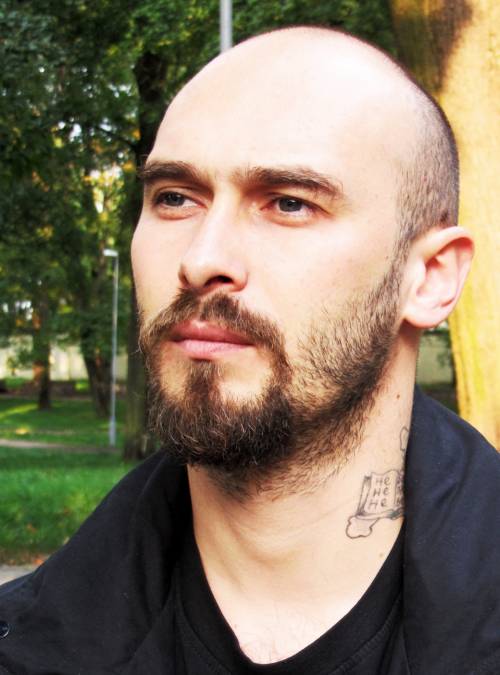 "Adesso i tatuaggi ve li disegno sulle magliette"