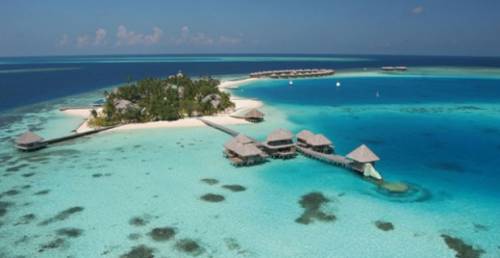 Maldive: il lusso di possedere un’isola