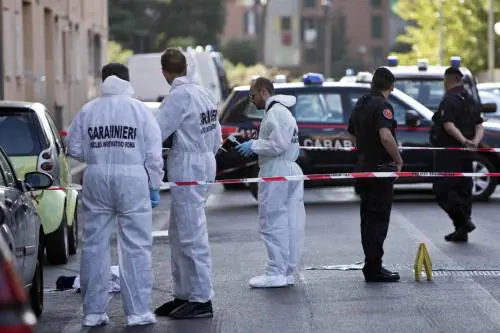 Roma, omicidio in strada: ucciso con un colpo alla testa