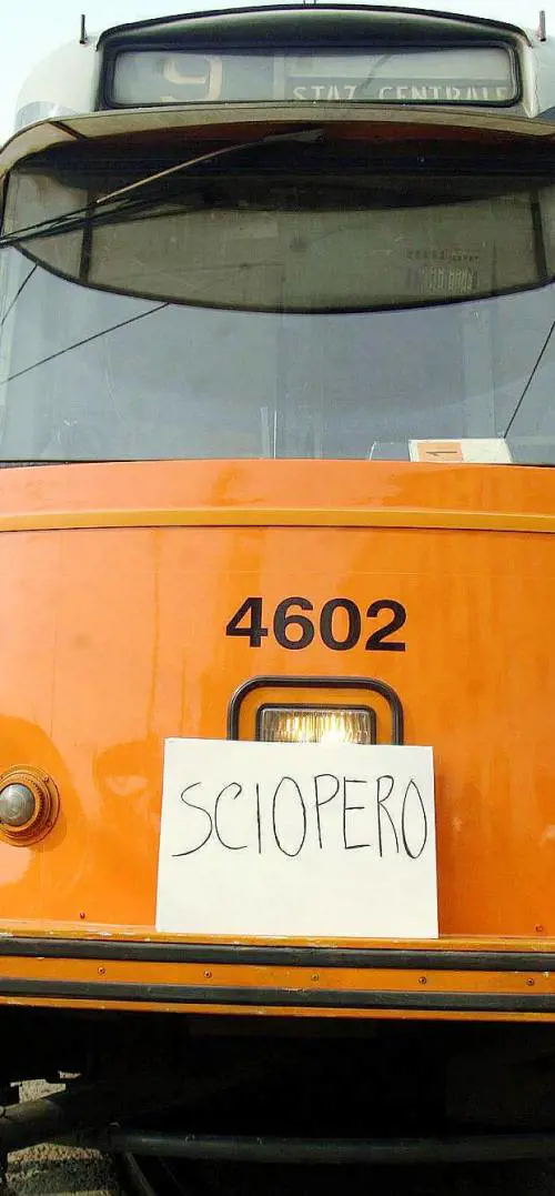 Il giorno del caos: a rischio tram, bus e perfino gli aerei