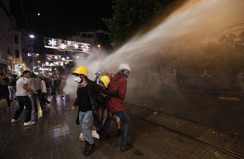 Turchia, condannati gli agenti accusati di aver ucciso un manifestante di Gezi Park