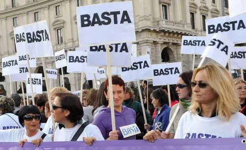 Manifestazione contro la violenza sulle donne