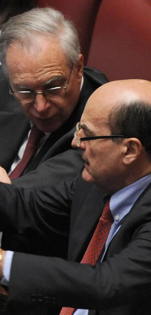 Ora Bersani candida Letta per sfilare la «ditta» a Renzi