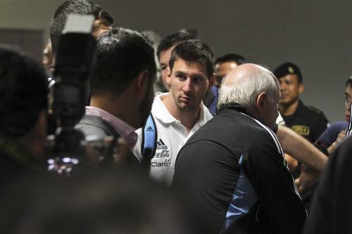 Messi e suo padre incriminati per evasione fiscale