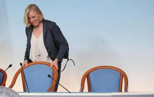 La Idem attacca tutti e non molla la cadrega