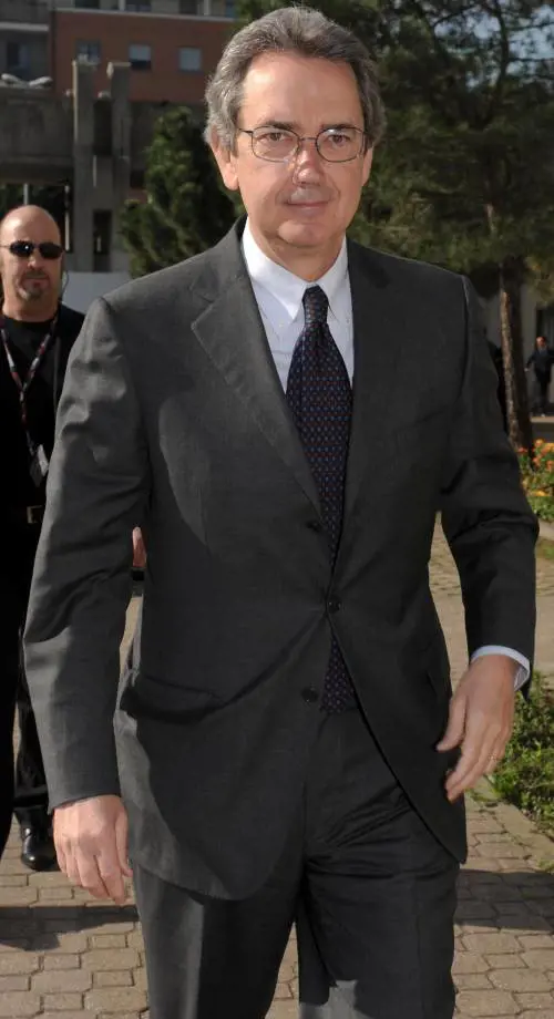 Telecom vale doppio con Telefonica