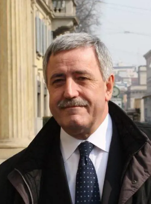 Scontro in procura a Milano, sospeso il processo a Guido Podestà
