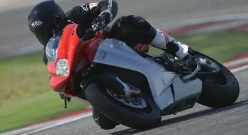 Prova MV Agusta F3 800