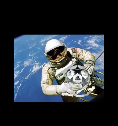 Il web ironizza sul rigore sbagliato da Leonardo Bonucci