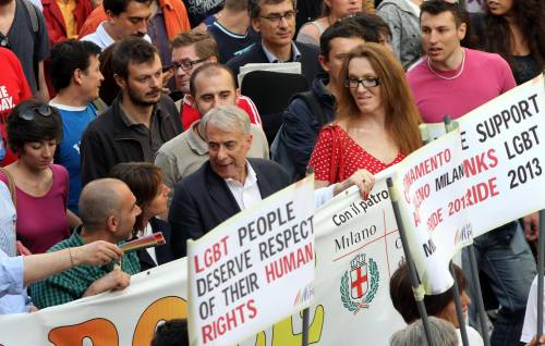 Gaypride, Pisapia in piazza a Milano