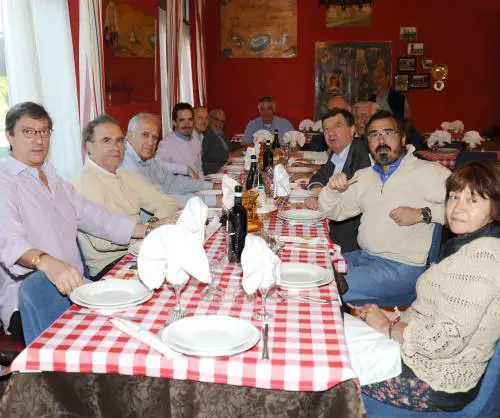 Metti una sera d'estate a cena  dove rinasce la Balena bianca