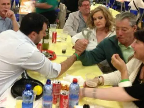Braccio di ferro tra Salvini e Bossi
