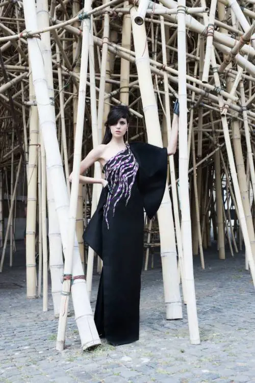 Sarli apre venerdì Alta Roma con la collezione "Temporary Arch-Couture"
