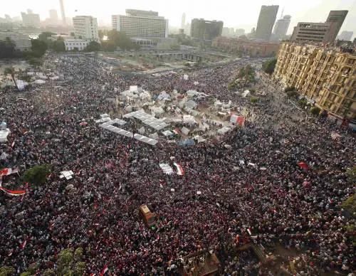 Egitto, ultimatum dell'esercito: a Morsi restano ventiquattr'ore