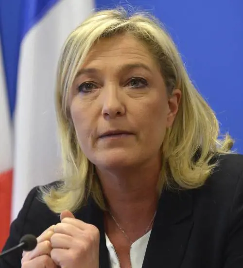 La destra piace solo se fa la vera destra