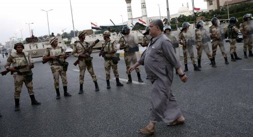È un giudice il nuovo rais Islamisti in cella con Mubarak