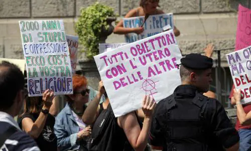 Il Centro di aiuto alla vita: «I tagli ci fanno chiudere»