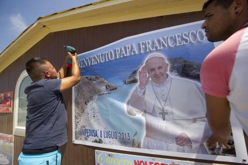 Lampedusa si prepara per l'arrivo di Papa Francesco